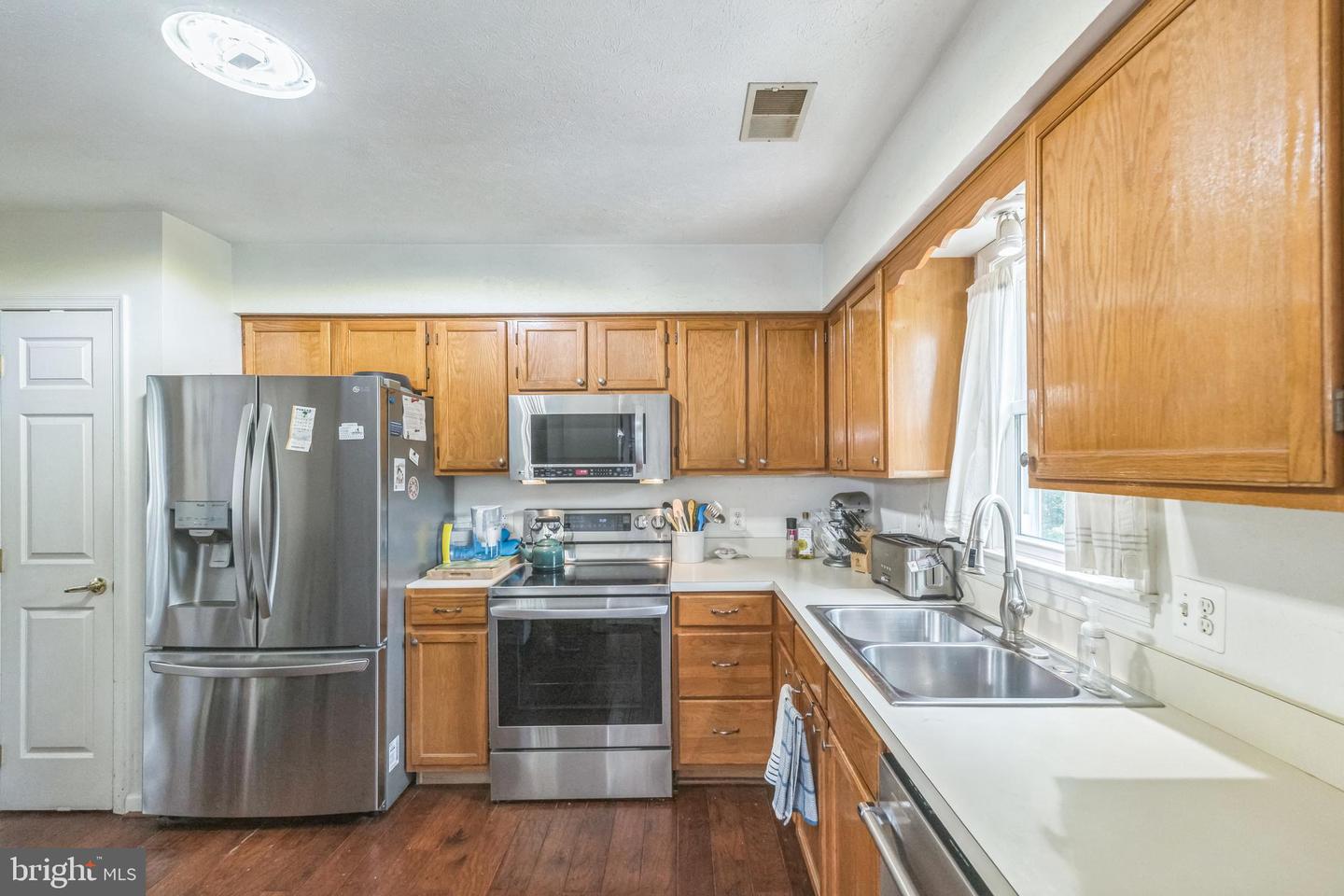 203 PEMBRIDGE DR, WINCHESTER, Virginia 22602, 5 Bedrooms Bedrooms, ,2 BathroomsBathrooms,Residential,For sale,203 PEMBRIDGE DR,VAFV2035360 MLS # VAFV2035360
