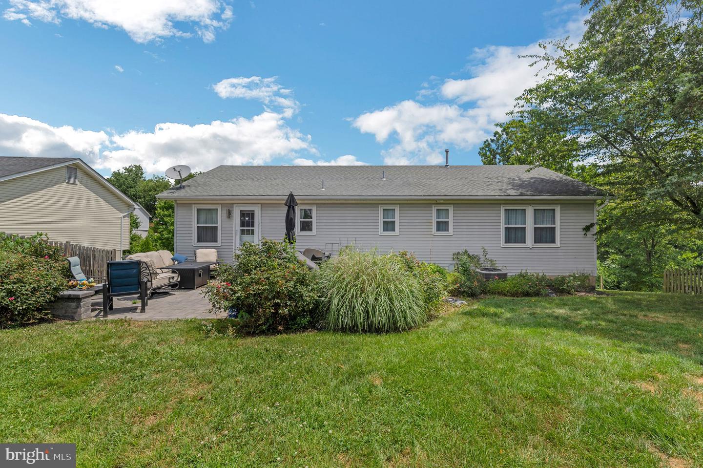 203 PEMBRIDGE DR, WINCHESTER, Virginia 22602, 5 Bedrooms Bedrooms, ,2 BathroomsBathrooms,Residential,For sale,203 PEMBRIDGE DR,VAFV2035360 MLS # VAFV2035360