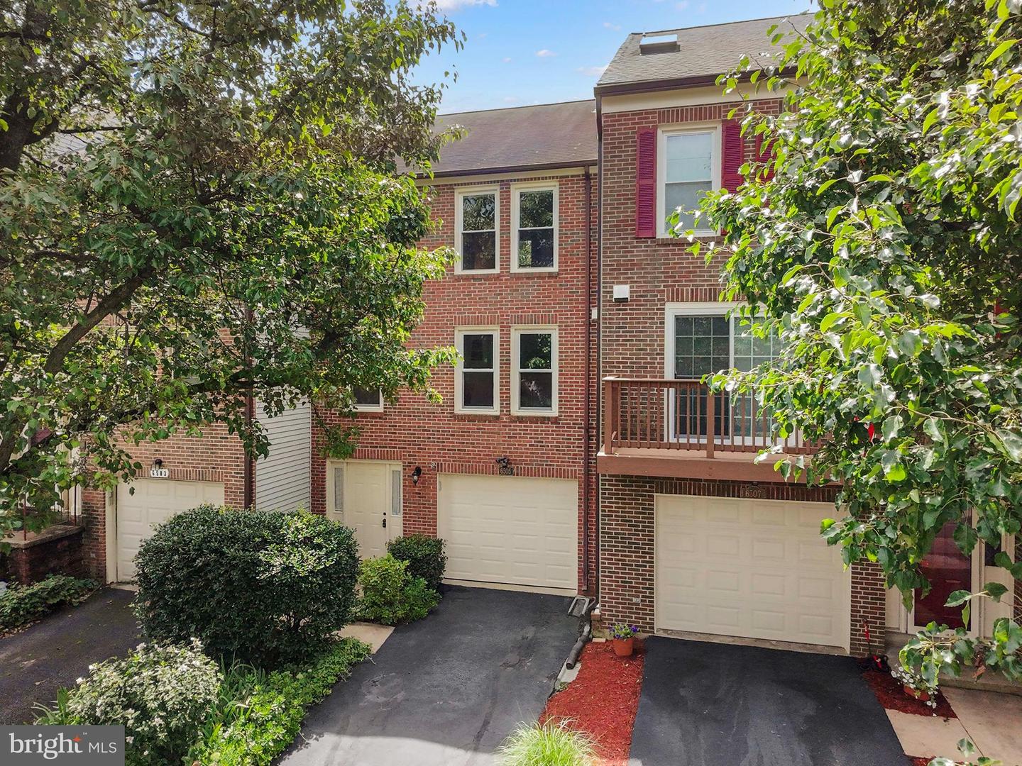 6505 RIVER TWEED LN, ALEXANDRIA, Virginia 22312, 2 Bedrooms Bedrooms, ,2 BathroomsBathrooms,Residential,For sale,6505 RIVER TWEED LN,VAFX2255170 MLS # VAFX2255170
