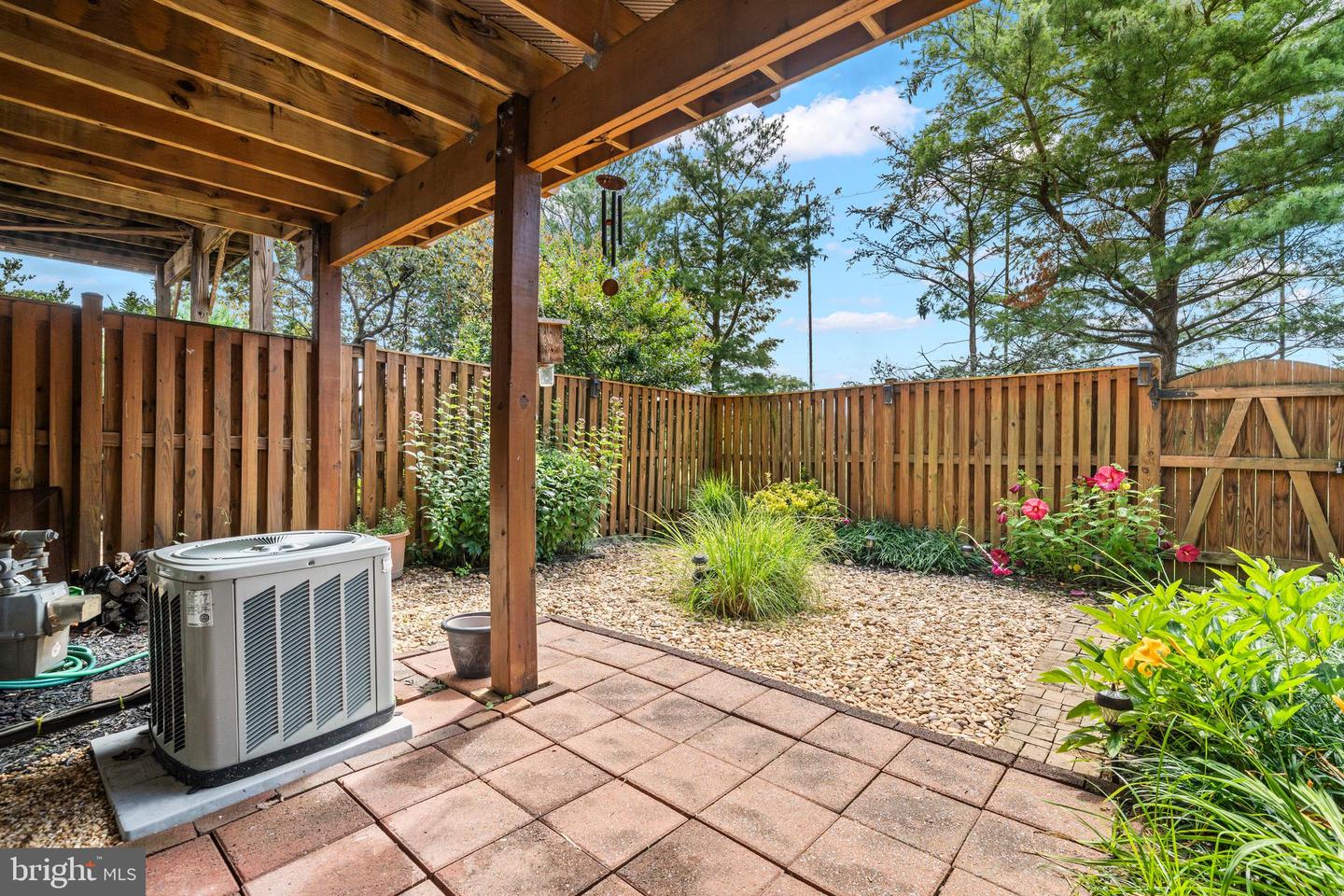 6505 RIVER TWEED LN, ALEXANDRIA, Virginia 22312, 2 Bedrooms Bedrooms, ,2 BathroomsBathrooms,Residential,For sale,6505 RIVER TWEED LN,VAFX2255170 MLS # VAFX2255170