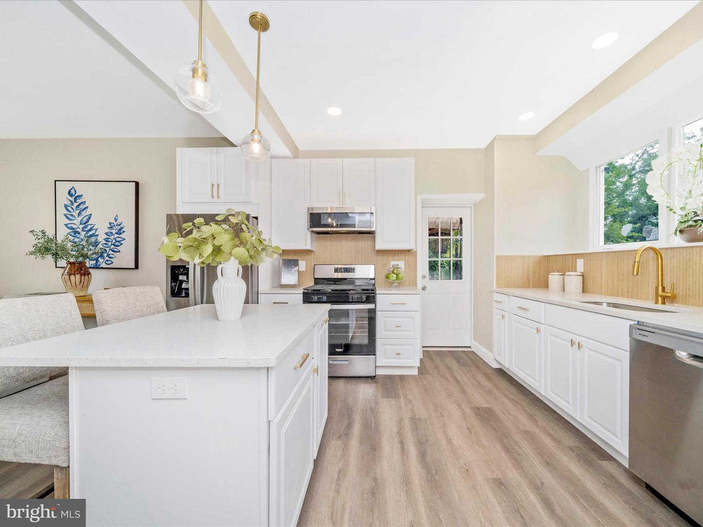 2140 32ND ST SE, WASHINGTON, District Of Columbia 20020, 3 Bedrooms Bedrooms, ,3 BathroomsBathrooms,Residential,For sale,2140 32ND ST SE,DCDC2210288 MLS # DCDC2210288