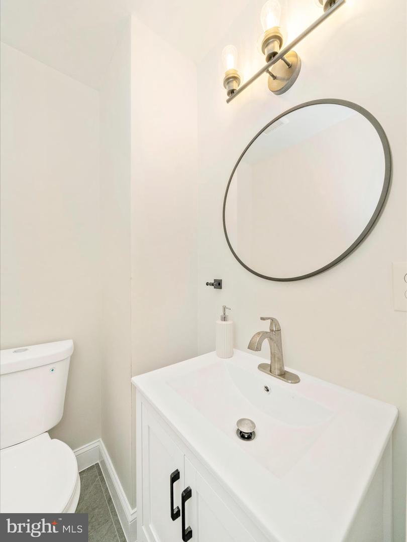 2140 32ND ST SE, WASHINGTON, District Of Columbia 20020, 3 Bedrooms Bedrooms, ,3 BathroomsBathrooms,Residential,For sale,2140 32ND ST SE,DCDC2210288 MLS # DCDC2210288