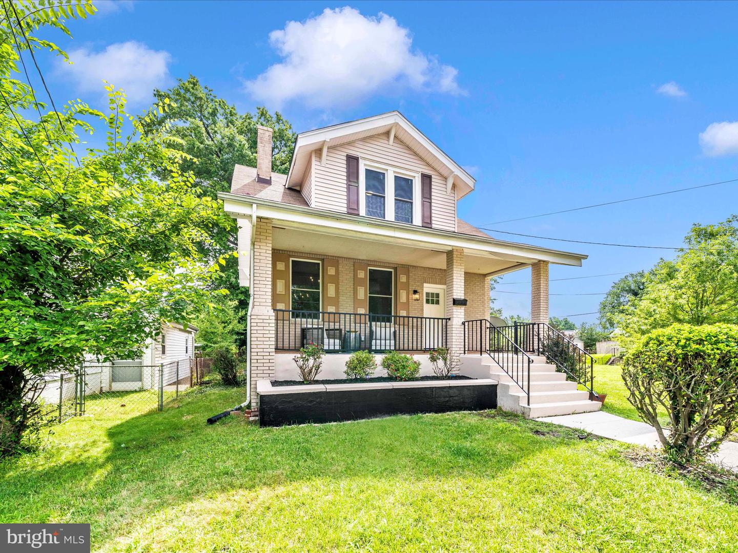 2140 32ND ST SE, WASHINGTON, District Of Columbia 20020, 3 Bedrooms Bedrooms, ,3 BathroomsBathrooms,Residential,For sale,2140 32ND ST SE,DCDC2210288 MLS # DCDC2210288