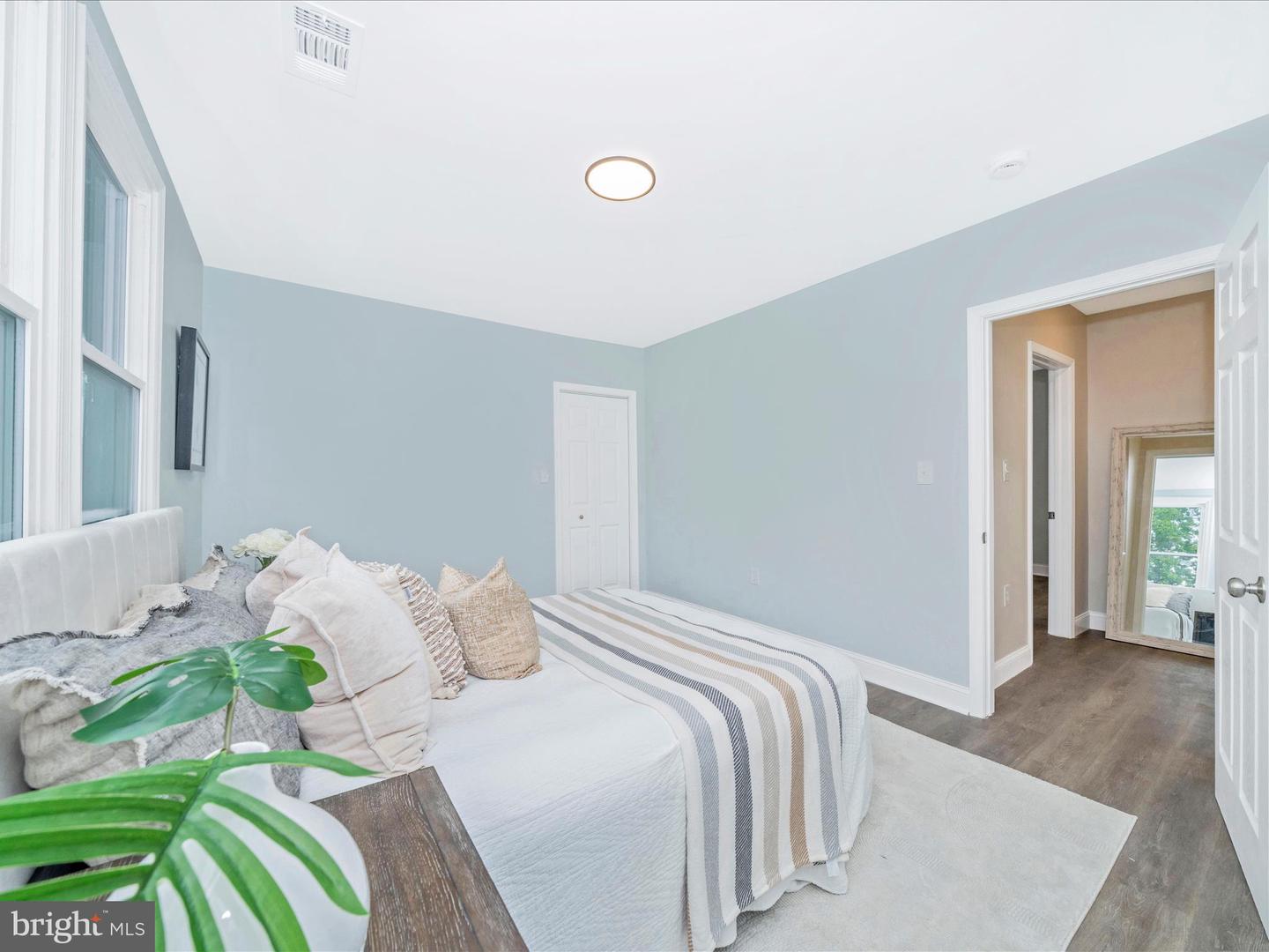 2140 32ND ST SE, WASHINGTON, District Of Columbia 20020, 3 Bedrooms Bedrooms, ,3 BathroomsBathrooms,Residential,For sale,2140 32ND ST SE,DCDC2210288 MLS # DCDC2210288