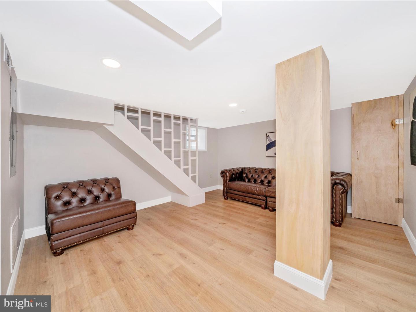 2140 32ND ST SE, WASHINGTON, District Of Columbia 20020, 3 Bedrooms Bedrooms, ,3 BathroomsBathrooms,Residential,For sale,2140 32ND ST SE,DCDC2210288 MLS # DCDC2210288