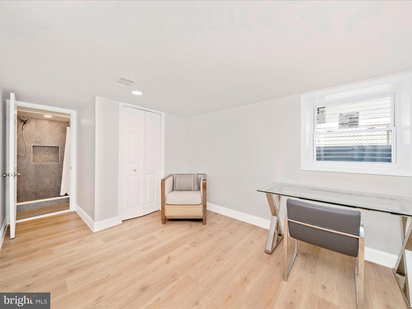 2140 32ND ST SE, WASHINGTON, District Of Columbia 20020, 3 Bedrooms Bedrooms, ,3 BathroomsBathrooms,Residential,For sale,2140 32ND ST SE,DCDC2210288 MLS # DCDC2210288