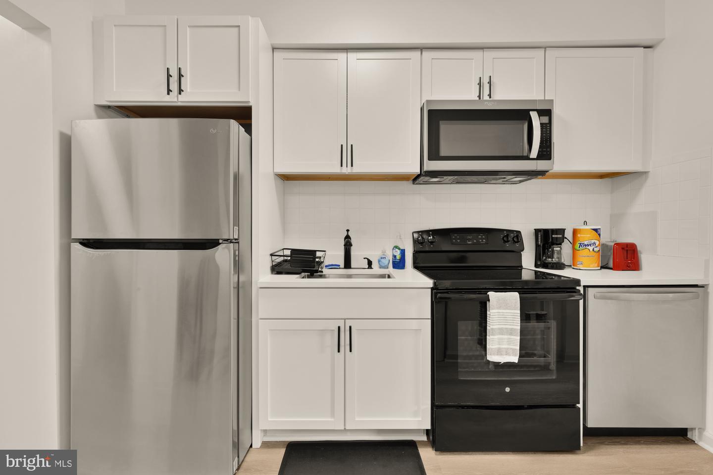 1605 ISHERWOOD ST NE, WASHINGTON, District Of Columbia 20002, 8 Bedrooms Bedrooms, ,4 BathroomsBathrooms,Residential,For sale,1605 ISHERWOOD ST NE,DCDC2210304 MLS # DCDC2210304