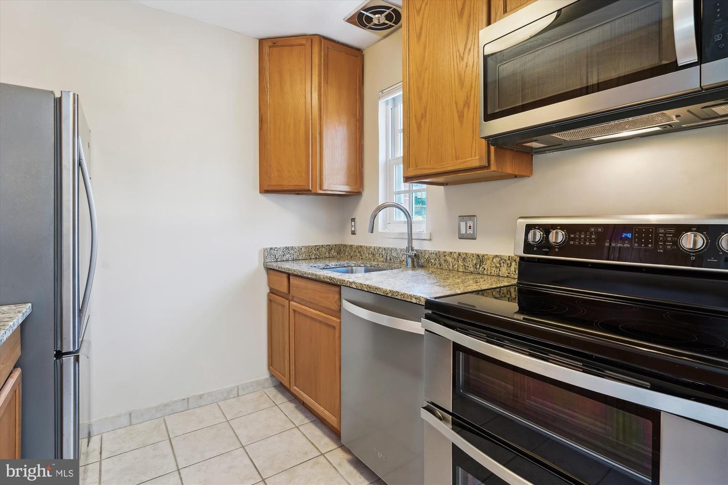 1634 W ABINGDON DR #102, ALEXANDRIA, Virginia 22314, 1 Bedroom Bedrooms, ,1 BathroomBathrooms,Residential,For sale,1634 W ABINGDON DR #102,VAAX2047474 MLS # VAAX2047474