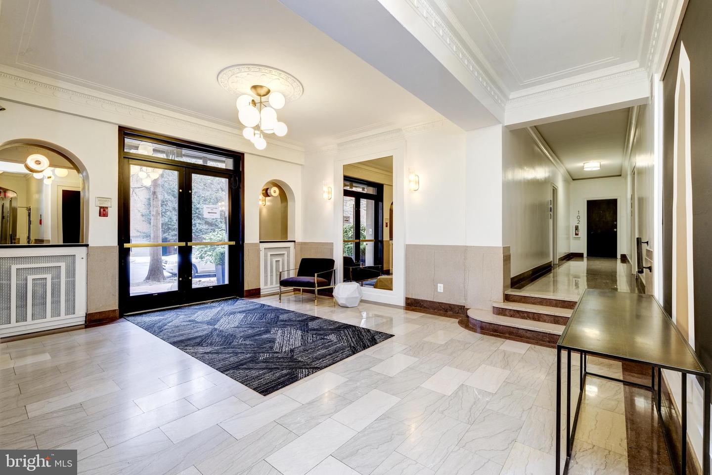 1010 25TH ST NW #202, WASHINGTON, District Of Columbia 20037, 1 Bedroom Bedrooms, ,1 BathroomBathrooms,Residential,For sale,1010 25TH ST NW #202,DCDC2210350 MLS # DCDC2210350
