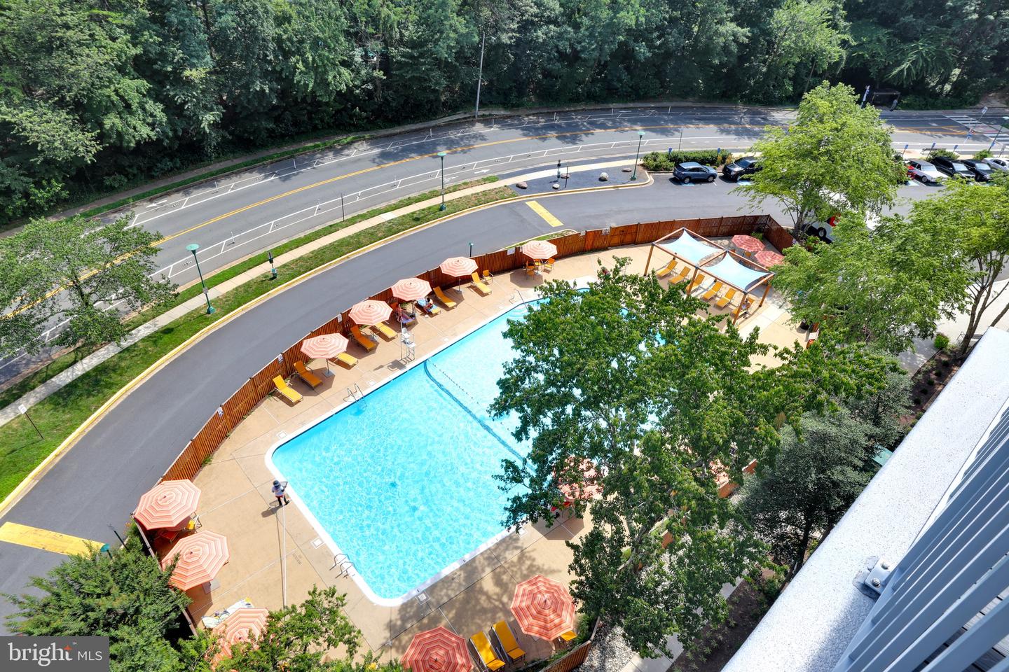 2500 N VAN DORN ST #1002, ALEXANDRIA, Virginia 22302, 3 Bedrooms Bedrooms, ,2 BathroomsBathrooms,Residential,For sale,2500 N VAN DORN ST #1002,VAAX2047522 MLS # VAAX2047522