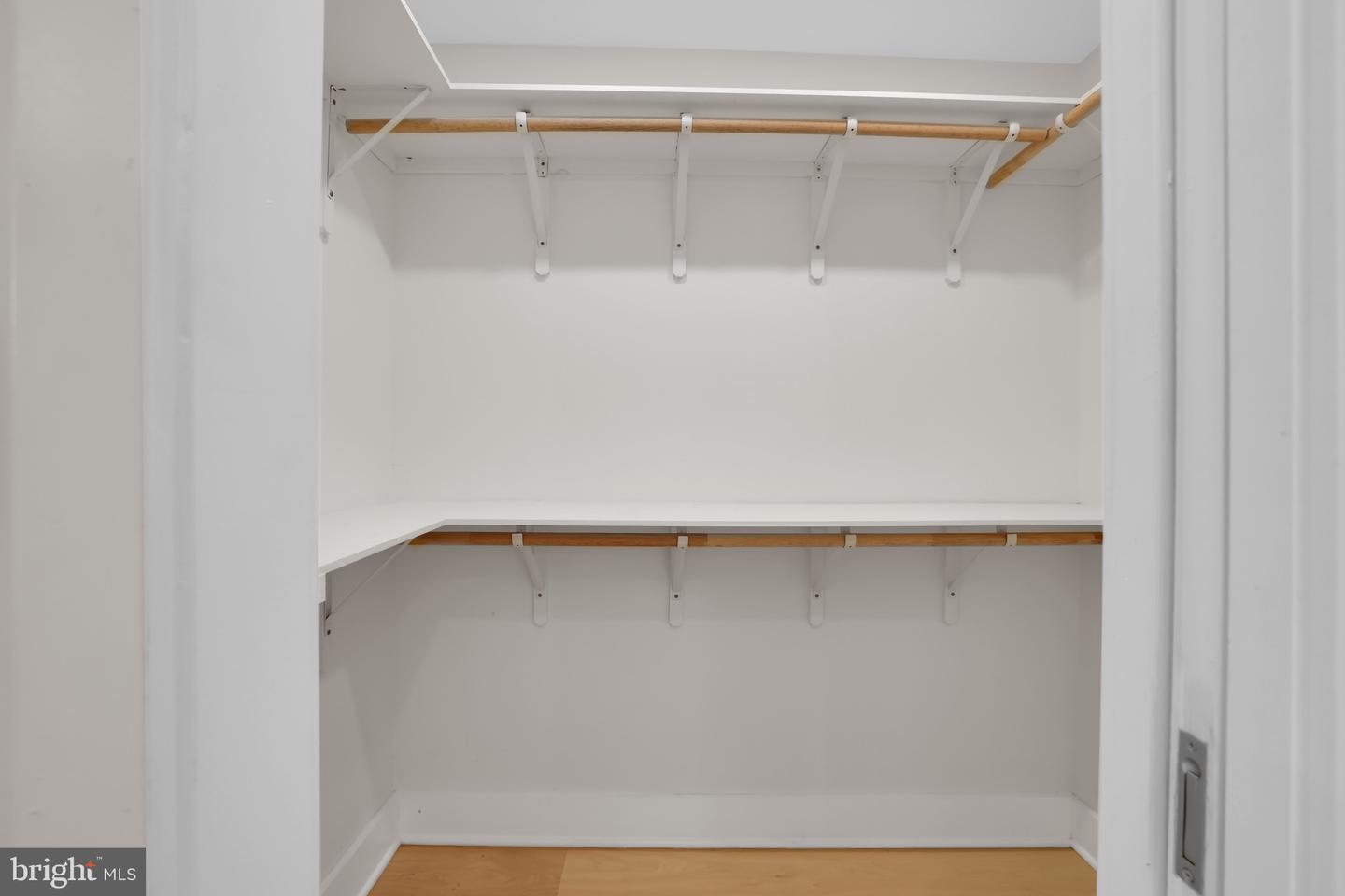 2500 N VAN DORN ST #1002, ALEXANDRIA, Virginia 22302, 3 Bedrooms Bedrooms, ,2 BathroomsBathrooms,Residential,For sale,2500 N VAN DORN ST #1002,VAAX2047522 MLS # VAAX2047522