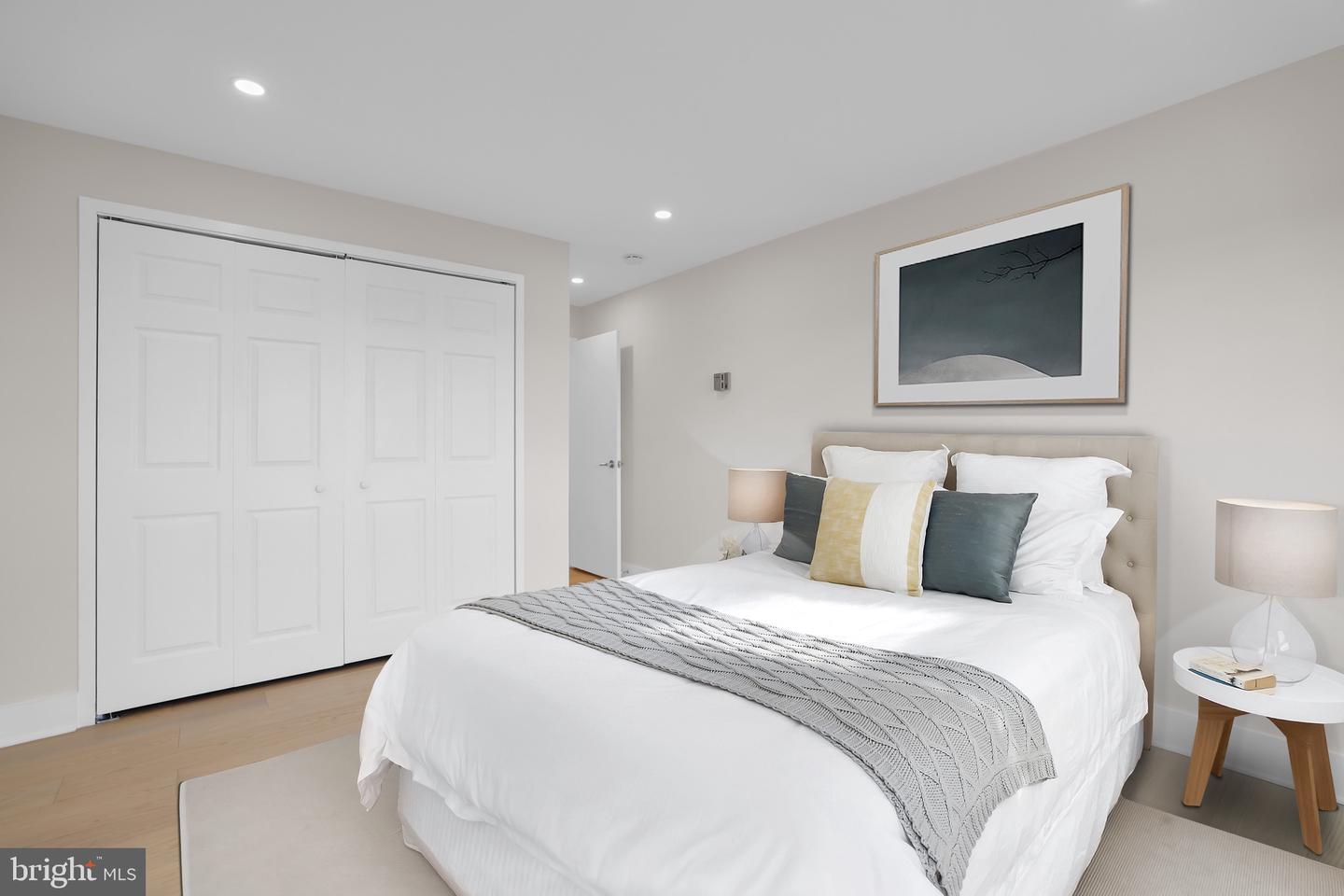 2500 N VAN DORN ST #1002, ALEXANDRIA, Virginia 22302, 3 Bedrooms Bedrooms, ,2 BathroomsBathrooms,Residential,For sale,2500 N VAN DORN ST #1002,VAAX2047522 MLS # VAAX2047522