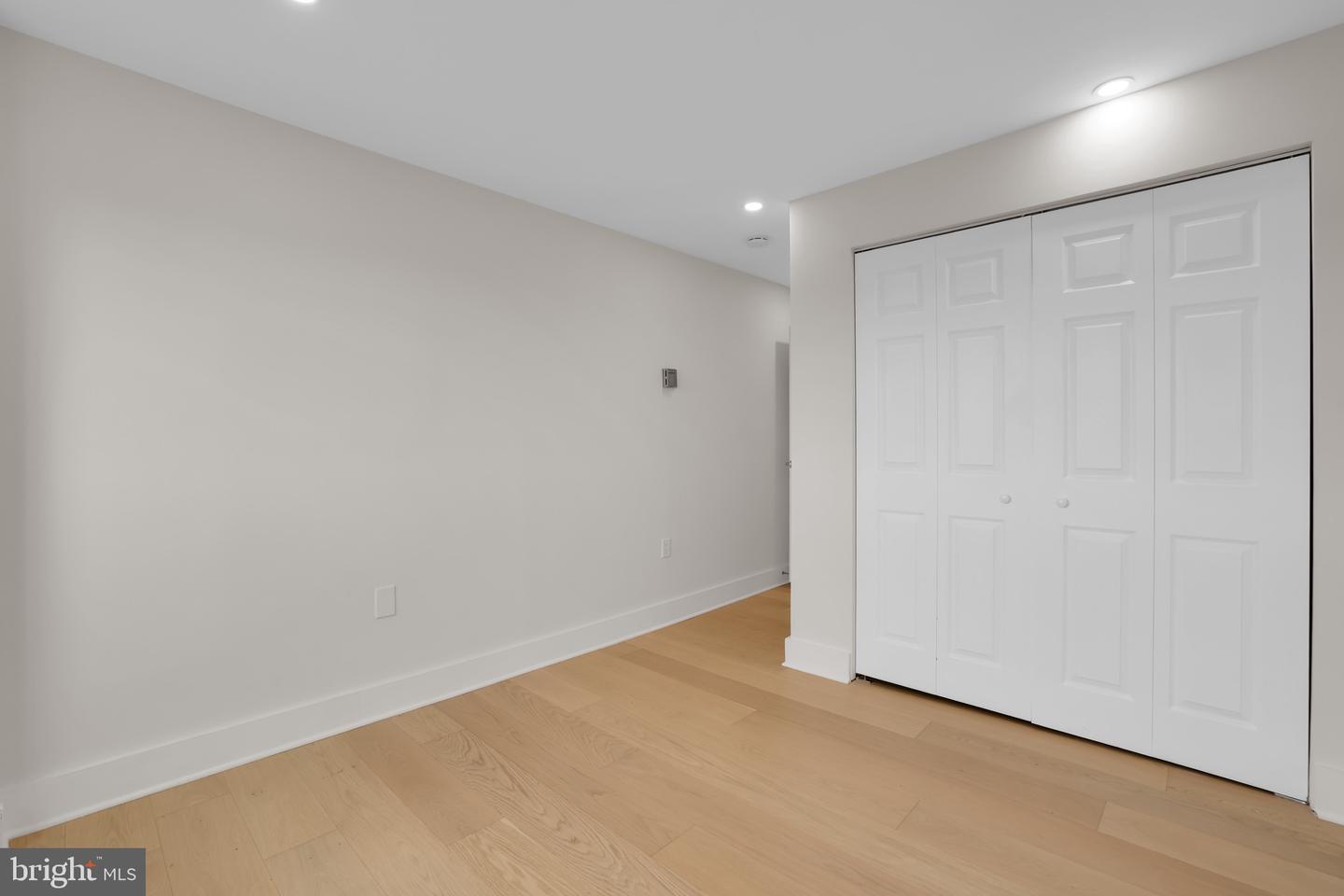 2500 N VAN DORN ST #1002, ALEXANDRIA, Virginia 22302, 3 Bedrooms Bedrooms, ,2 BathroomsBathrooms,Residential,For sale,2500 N VAN DORN ST #1002,VAAX2047522 MLS # VAAX2047522