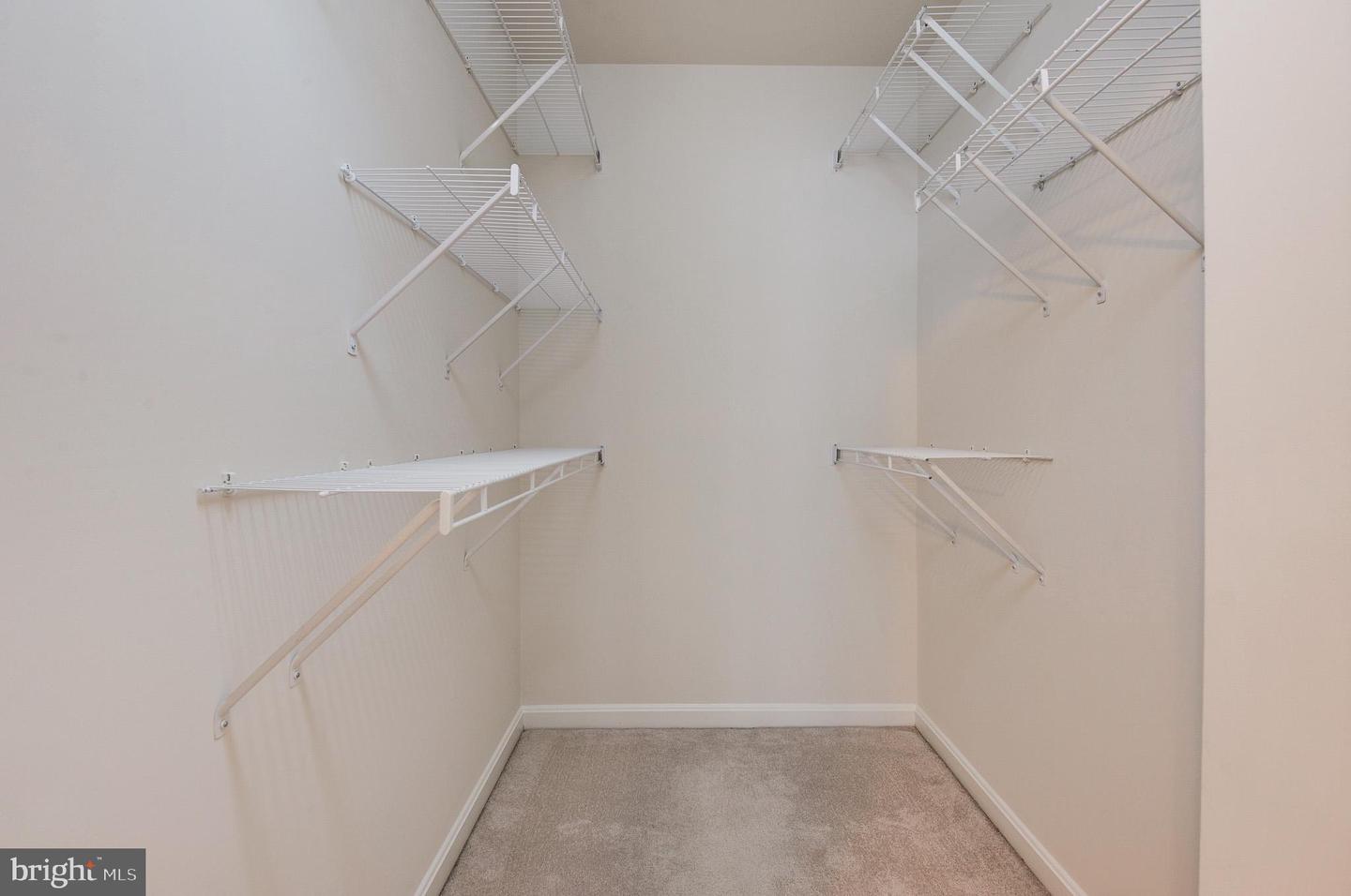 5290 JULE STAR DR, CENTREVILLE, Virginia 20120, 3 Bedrooms Bedrooms, ,3 BathroomsBathrooms,Residential,For sale,5290 JULE STAR DR,VAFX2256008 MLS # VAFX2256008