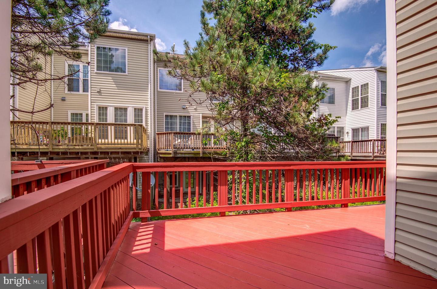 5290 JULE STAR DR, CENTREVILLE, Virginia 20120, 3 Bedrooms Bedrooms, ,3 BathroomsBathrooms,Residential,For sale,5290 JULE STAR DR,VAFX2256008 MLS # VAFX2256008