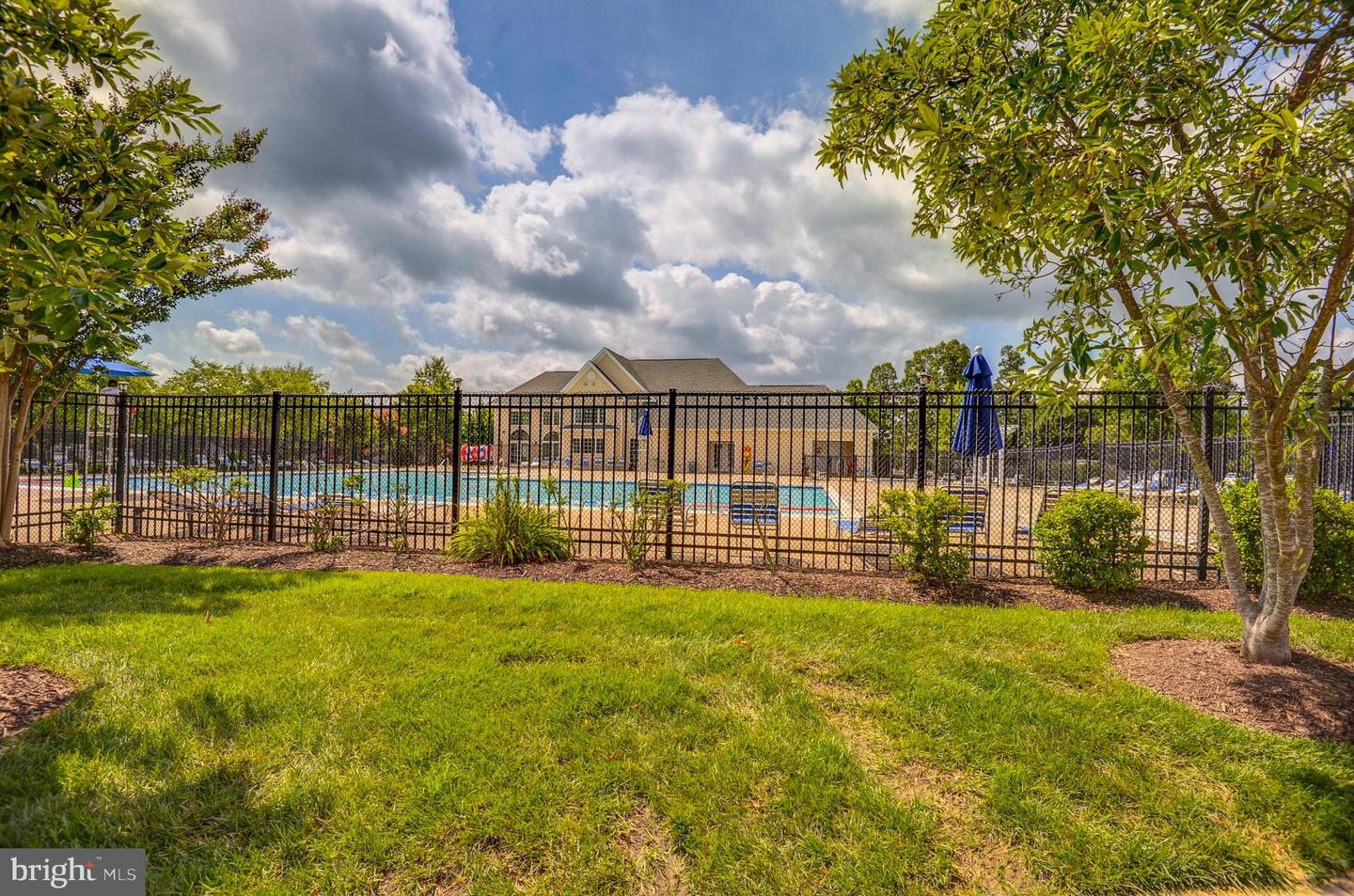 5290 JULE STAR DR, CENTREVILLE, Virginia 20120, 3 Bedrooms Bedrooms, ,3 BathroomsBathrooms,Residential,For sale,5290 JULE STAR DR,VAFX2256008 MLS # VAFX2256008