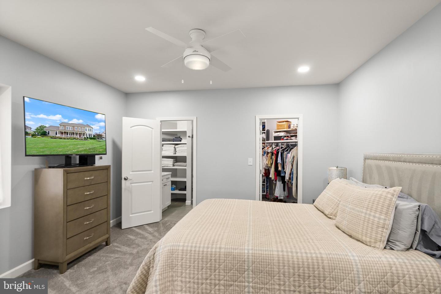 41960 BARNSDALE VIEW CT, ASHBURN, Virginia 20148, 6 Bedrooms Bedrooms, ,6 BathroomsBathrooms,Residential,For sale,41960 BARNSDALE VIEW CT,VALO2102472 MLS # VALO2102472