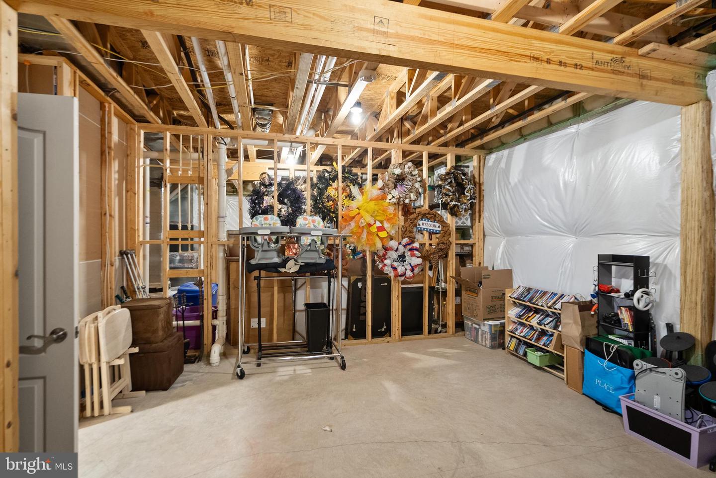 41960 BARNSDALE VIEW CT, ASHBURN, Virginia 20148, 6 Bedrooms Bedrooms, ,6 BathroomsBathrooms,Residential,For sale,41960 BARNSDALE VIEW CT,VALO2102472 MLS # VALO2102472