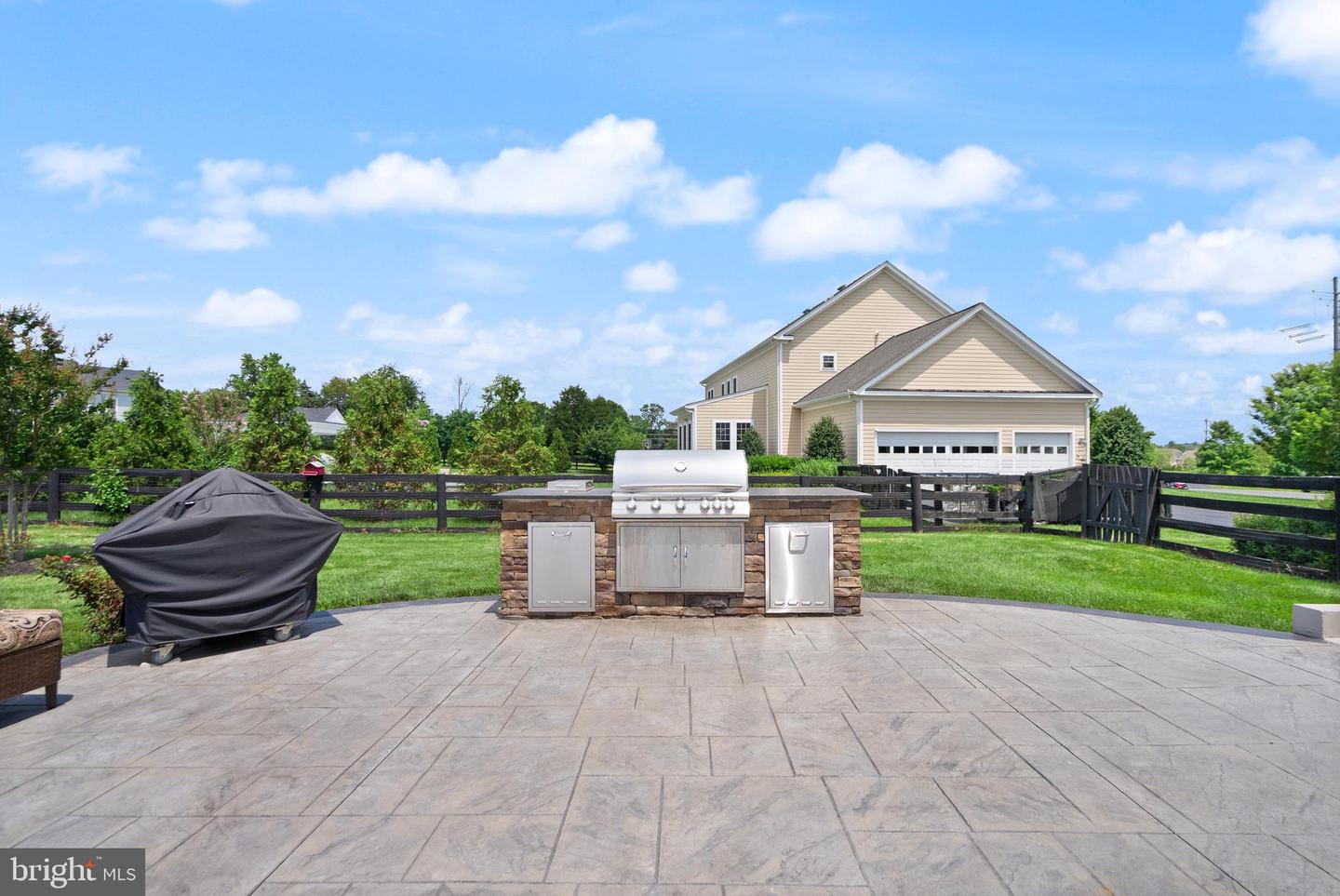 41960 BARNSDALE VIEW CT, ASHBURN, Virginia 20148, 6 Bedrooms Bedrooms, ,6 BathroomsBathrooms,Residential,For sale,41960 BARNSDALE VIEW CT,VALO2102472 MLS # VALO2102472