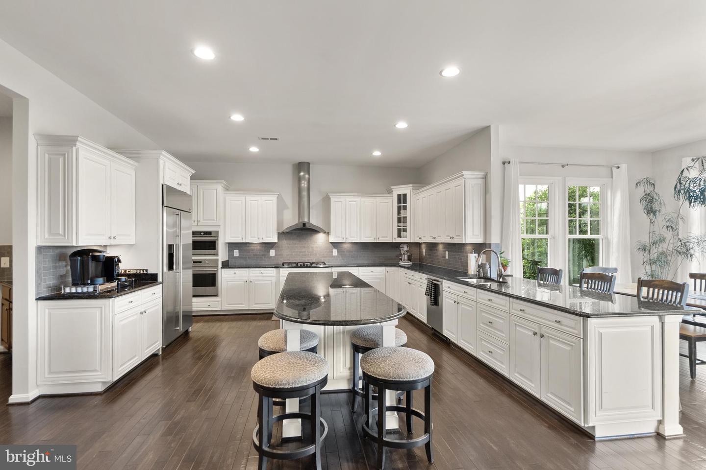 41960 BARNSDALE VIEW CT, ASHBURN, Virginia 20148, 6 Bedrooms Bedrooms, ,6 BathroomsBathrooms,Residential,For sale,41960 BARNSDALE VIEW CT,VALO2102472 MLS # VALO2102472