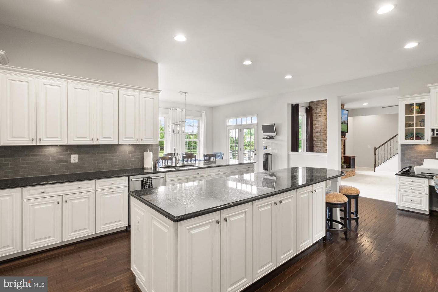 41960 BARNSDALE VIEW CT, ASHBURN, Virginia 20148, 6 Bedrooms Bedrooms, ,6 BathroomsBathrooms,Residential,For sale,41960 BARNSDALE VIEW CT,VALO2102472 MLS # VALO2102472