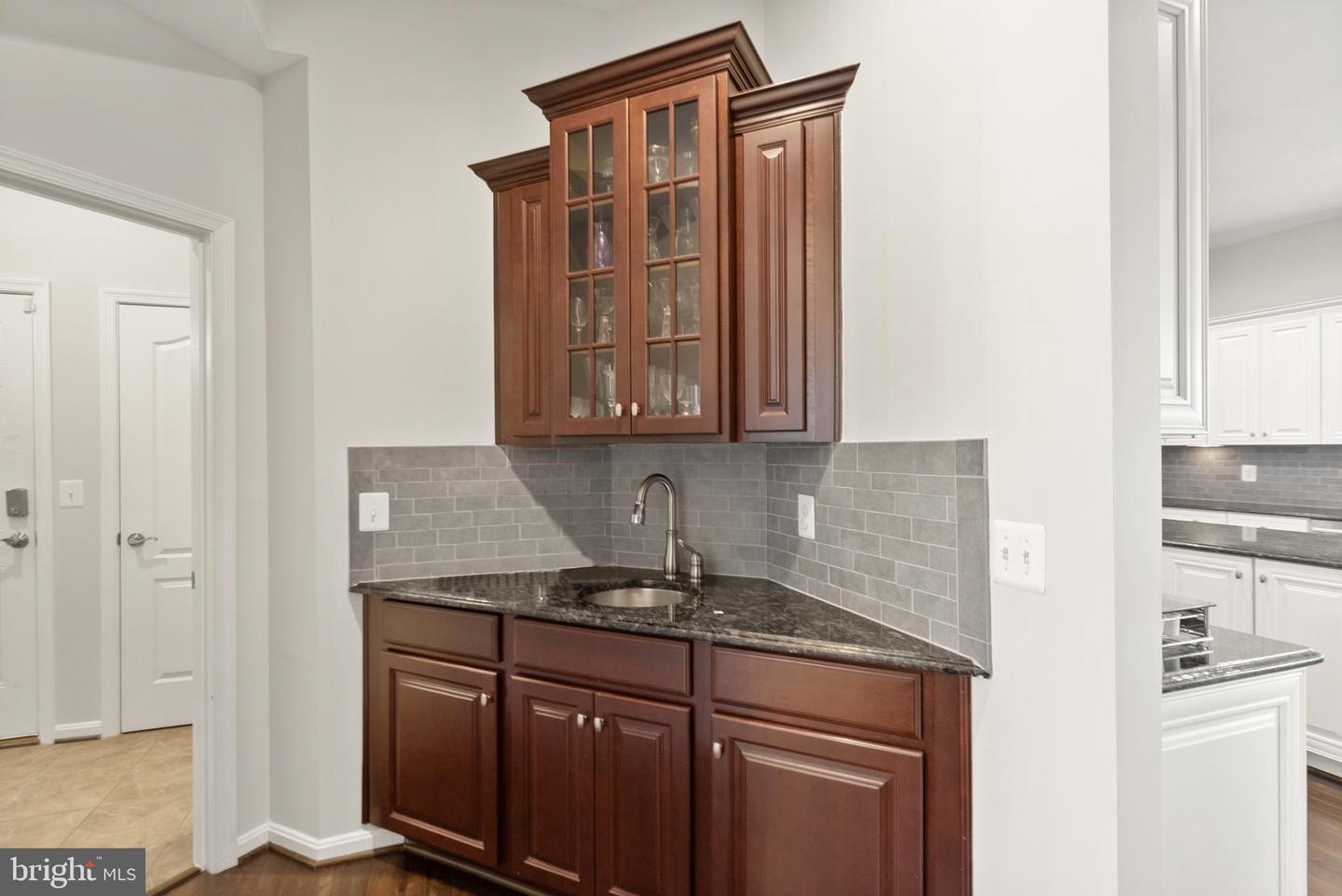 41960 BARNSDALE VIEW CT, ASHBURN, Virginia 20148, 6 Bedrooms Bedrooms, ,6 BathroomsBathrooms,Residential,For sale,41960 BARNSDALE VIEW CT,VALO2102472 MLS # VALO2102472