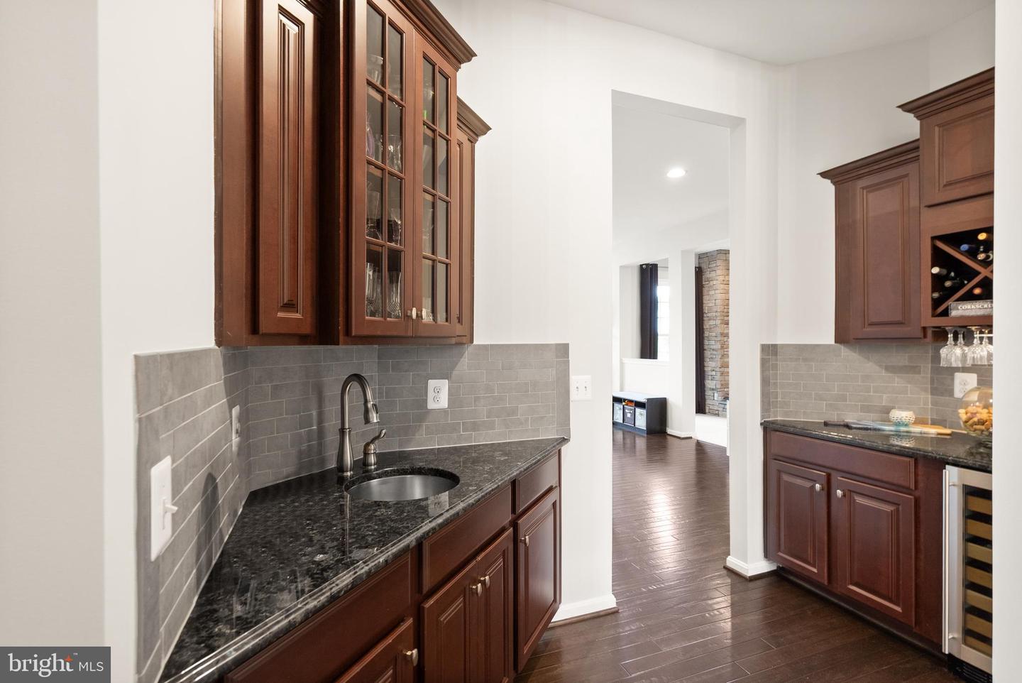 41960 BARNSDALE VIEW CT, ASHBURN, Virginia 20148, 6 Bedrooms Bedrooms, ,6 BathroomsBathrooms,Residential,For sale,41960 BARNSDALE VIEW CT,VALO2102472 MLS # VALO2102472