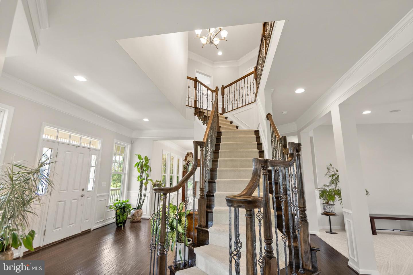 41960 BARNSDALE VIEW CT, ASHBURN, Virginia 20148, 6 Bedrooms Bedrooms, ,6 BathroomsBathrooms,Residential,For sale,41960 BARNSDALE VIEW CT,VALO2102472 MLS # VALO2102472
