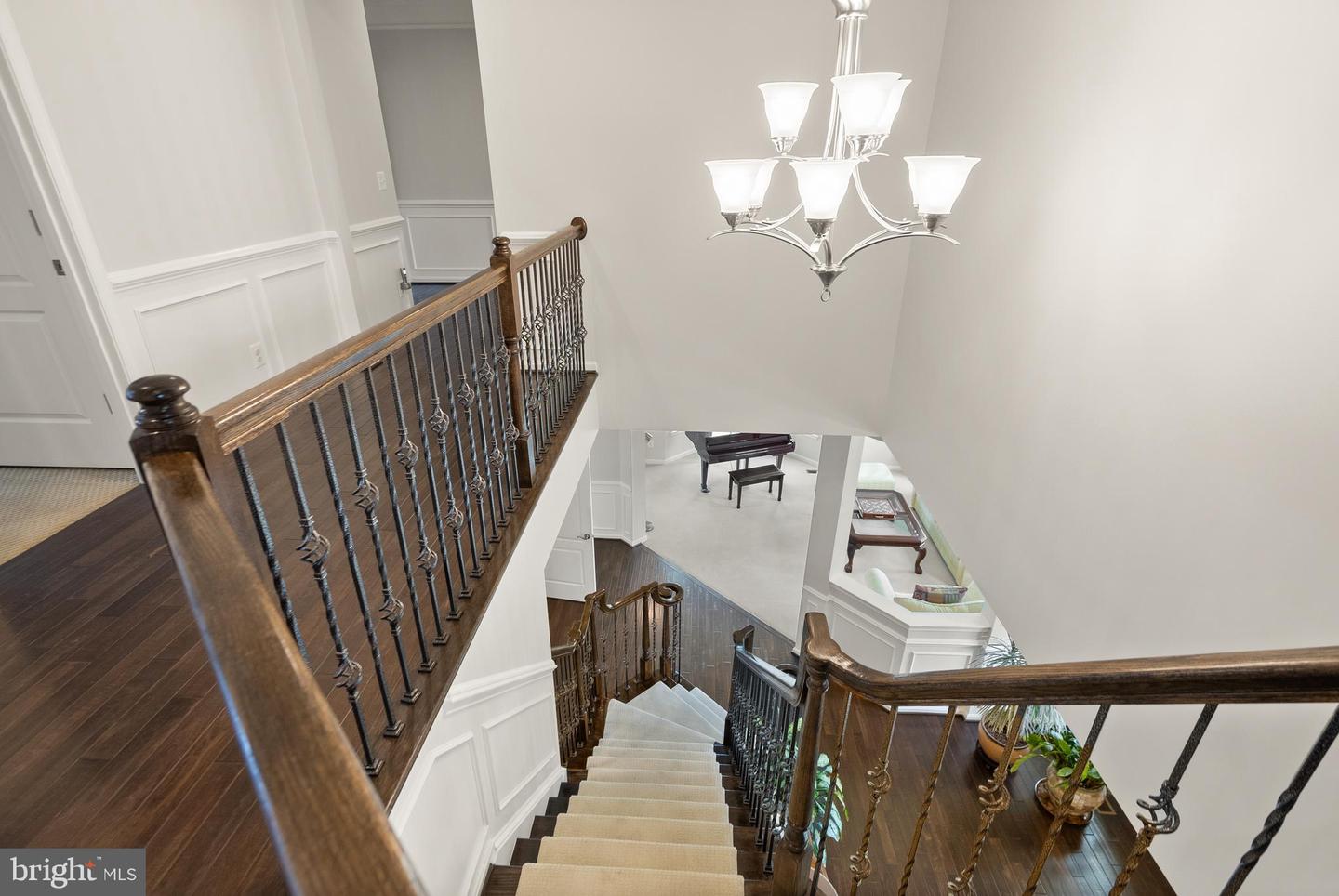 41960 BARNSDALE VIEW CT, ASHBURN, Virginia 20148, 6 Bedrooms Bedrooms, ,6 BathroomsBathrooms,Residential,For sale,41960 BARNSDALE VIEW CT,VALO2102472 MLS # VALO2102472