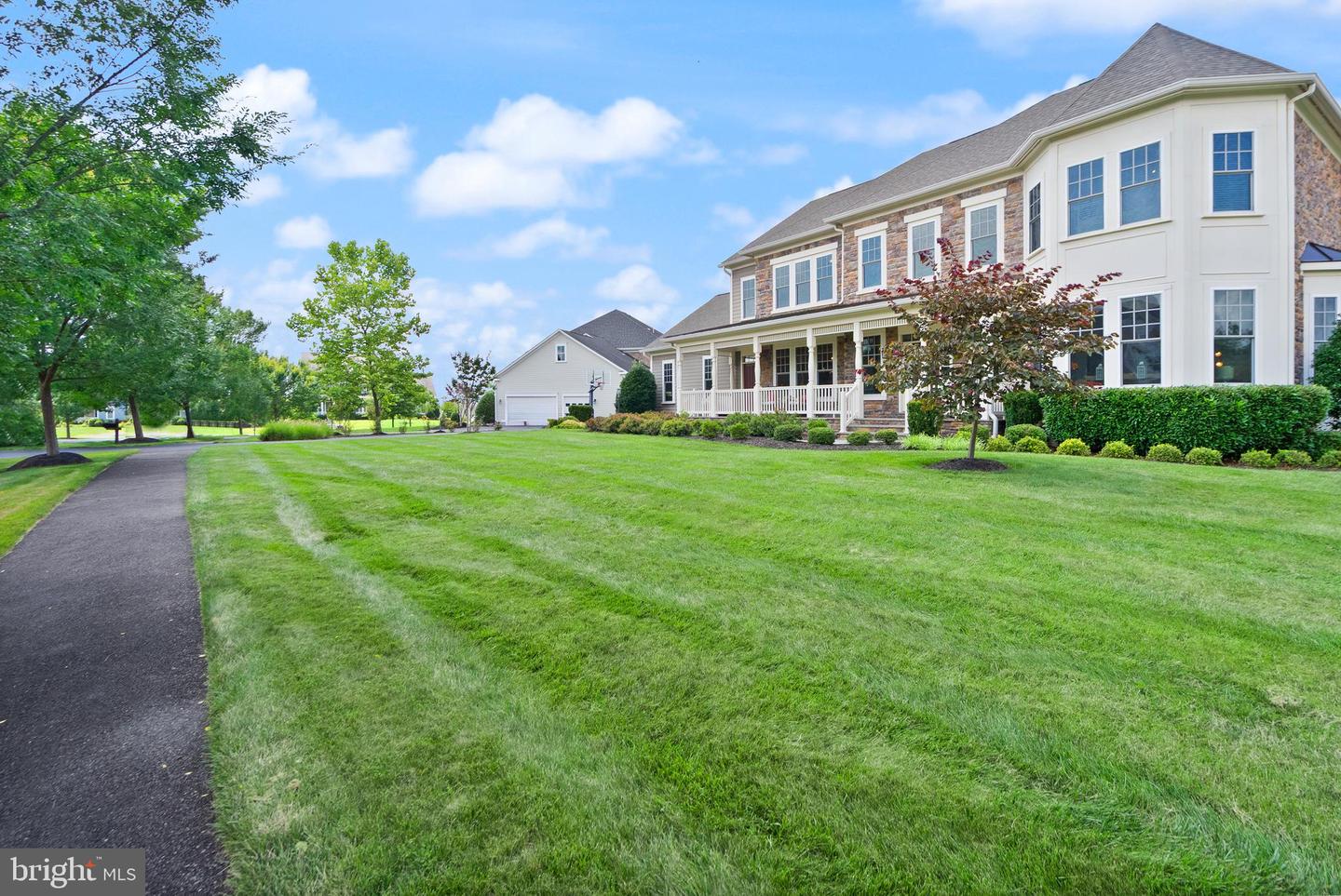 41960 BARNSDALE VIEW CT, ASHBURN, Virginia 20148, 6 Bedrooms Bedrooms, ,6 BathroomsBathrooms,Residential,For sale,41960 BARNSDALE VIEW CT,VALO2102472 MLS # VALO2102472