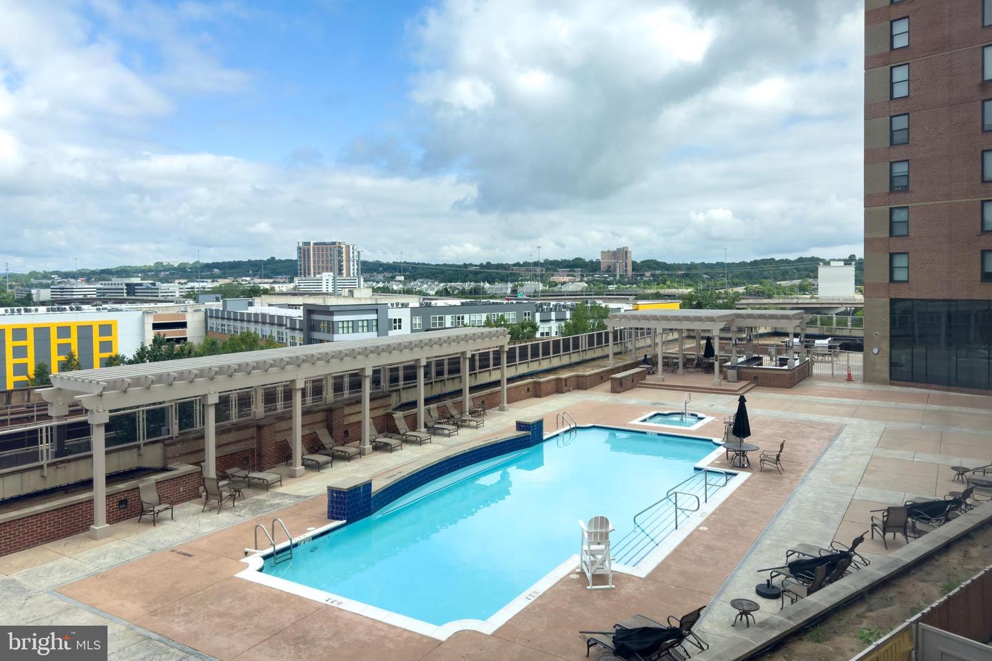 2451 MIDTOWN AVE #921, ALEXANDRIA, Virginia 22303, 1 Bedroom Bedrooms, ,1 BathroomBathrooms,Residential,For sale,2451 MIDTOWN AVE #921,VAFX2256146 MLS # VAFX2256146