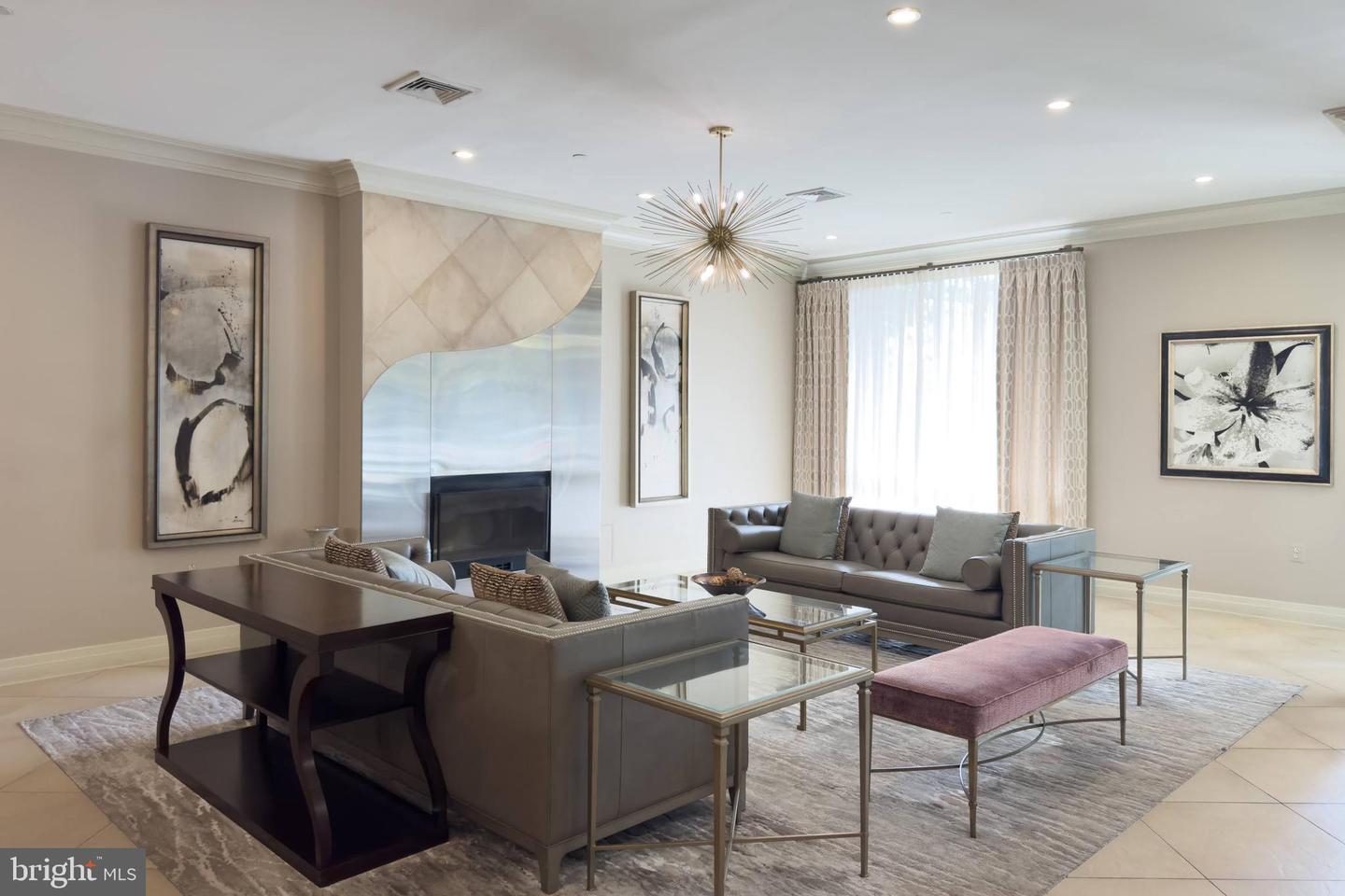 2451 MIDTOWN AVE #921, ALEXANDRIA, Virginia 22303, 1 Bedroom Bedrooms, ,1 BathroomBathrooms,Residential,For sale,2451 MIDTOWN AVE #921,VAFX2256146 MLS # VAFX2256146