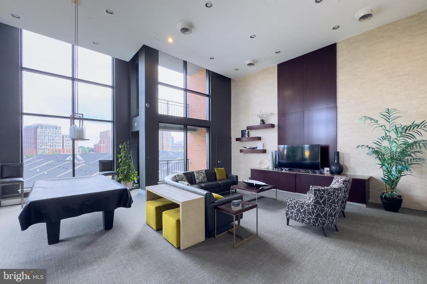 2451 MIDTOWN AVE #921, ALEXANDRIA, Virginia 22303, 1 Bedroom Bedrooms, ,1 BathroomBathrooms,Residential,For sale,2451 MIDTOWN AVE #921,VAFX2256146 MLS # VAFX2256146