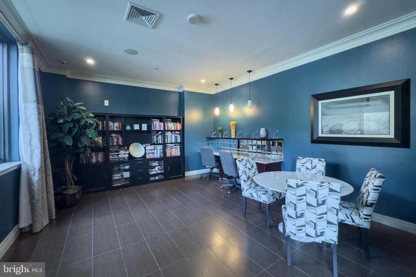 2451 MIDTOWN AVE #921, ALEXANDRIA, Virginia 22303, 1 Bedroom Bedrooms, ,1 BathroomBathrooms,Residential,For sale,2451 MIDTOWN AVE #921,VAFX2256146 MLS # VAFX2256146