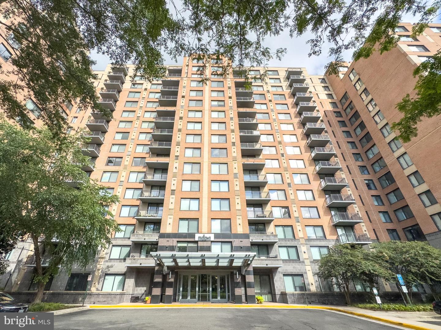 2451 MIDTOWN AVE #921, ALEXANDRIA, Virginia 22303, 1 Bedroom Bedrooms, ,1 BathroomBathrooms,Residential,For sale,2451 MIDTOWN AVE #921,VAFX2256146 MLS # VAFX2256146