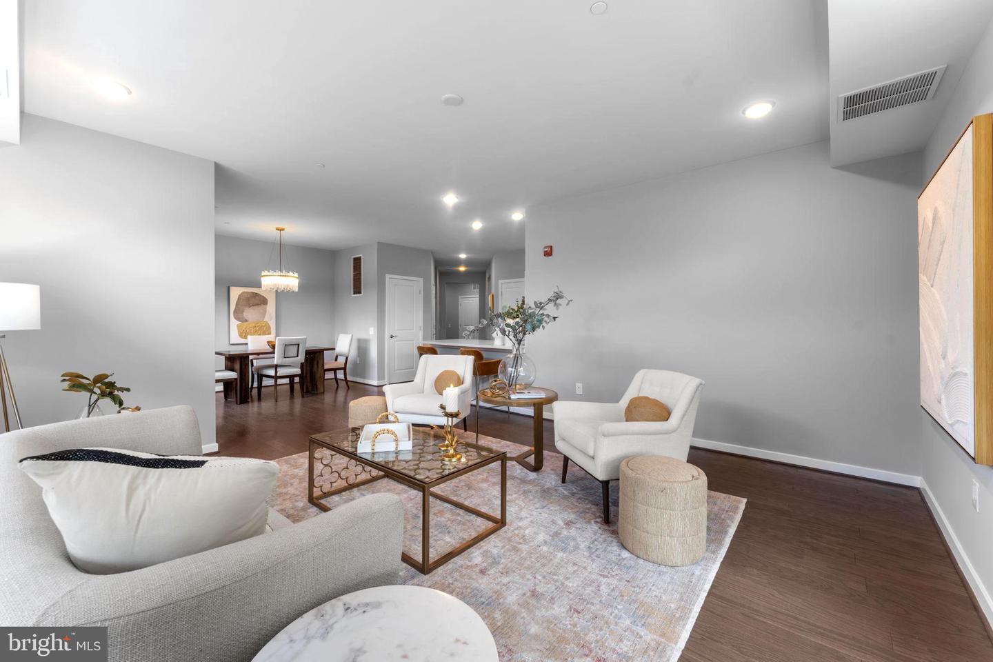 3989 NORTON PL #105, FAIRFAX, Virginia 22030, 2 Bedrooms Bedrooms, ,2 BathroomsBathrooms,Residential,For sale,3989 NORTON PL #105,VAFC2006656 MLS # VAFC2006656