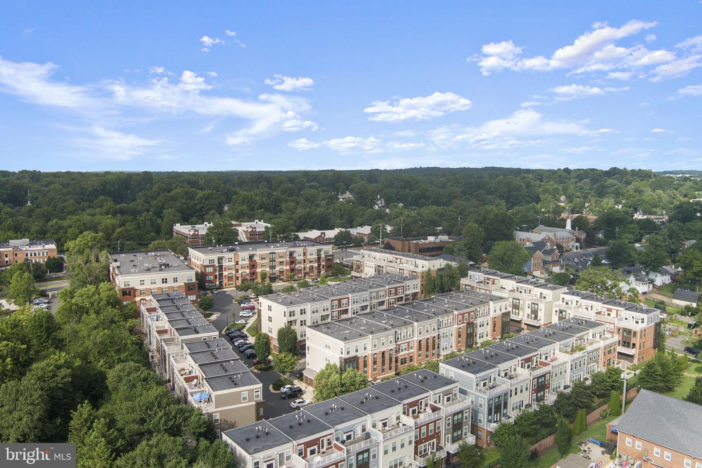 3989 NORTON PL #105, FAIRFAX, Virginia 22030, 2 Bedrooms Bedrooms, ,2 BathroomsBathrooms,Residential,For sale,3989 NORTON PL #105,VAFC2006656 MLS # VAFC2006656