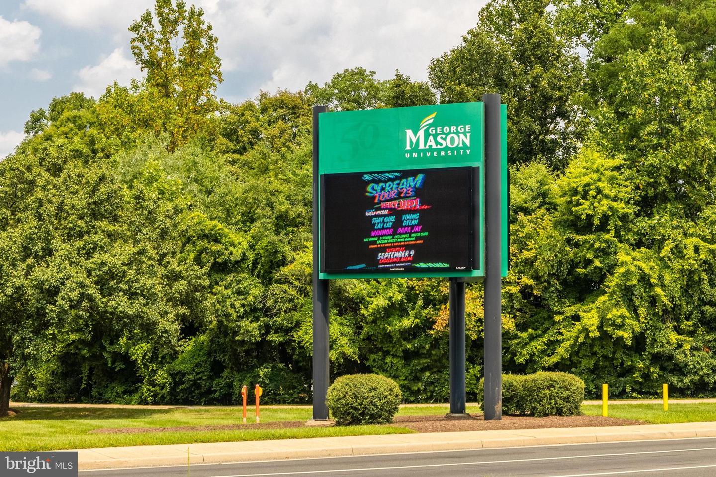 3989 NORTON PL #105, FAIRFAX, Virginia 22030, 2 Bedrooms Bedrooms, ,2 BathroomsBathrooms,Residential,For sale,3989 NORTON PL #105,VAFC2006656 MLS # VAFC2006656