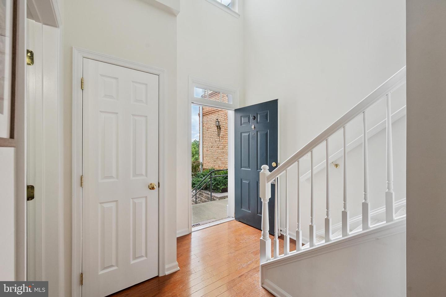 43905 HICKORY CORNER TER #112, ASHBURN, Virginia 20147, 2 Bedrooms Bedrooms, ,2 BathroomsBathrooms,Residential,For sale,43905 HICKORY CORNER TER #112,VALO2102546 MLS # VALO2102546