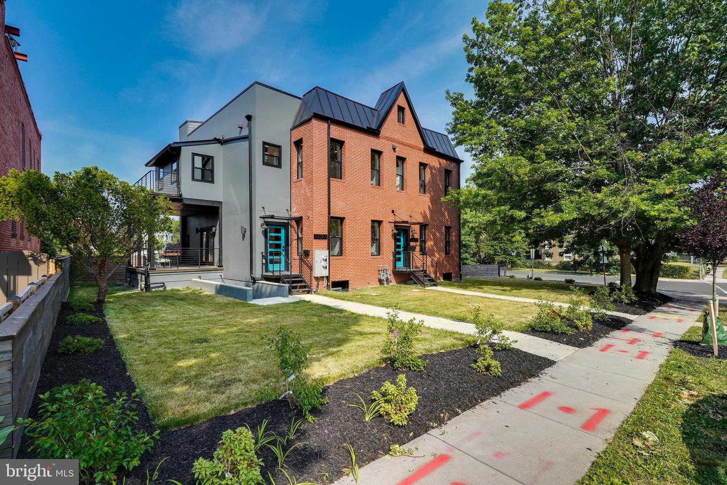 3932 ILLINOIS AVE NW #A, WASHINGTON, District Of Columbia 20011, 4 Bedrooms Bedrooms, ,3 BathroomsBathrooms,Residential,For sale,3932 ILLINOIS AVE NW #A,DCDC2211064 MLS # DCDC2211064