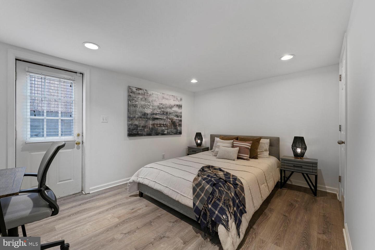 101 S LEXINGTON ST, ARLINGTON, Virginia 22204, 4 Bedrooms Bedrooms, ,2 BathroomsBathrooms,Residential,For sale,101 S LEXINGTON ST,VAAR2061114 MLS # VAAR2061114