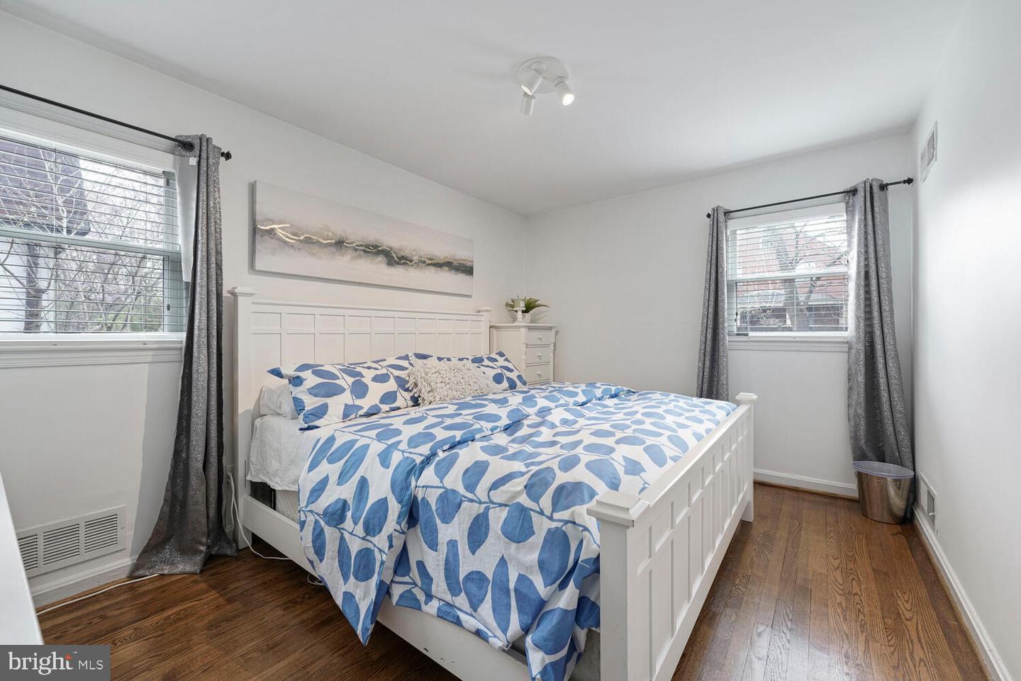 101 S LEXINGTON ST, ARLINGTON, Virginia 22204, 4 Bedrooms Bedrooms, ,2 BathroomsBathrooms,Residential,For sale,101 S LEXINGTON ST,VAAR2061114 MLS # VAAR2061114