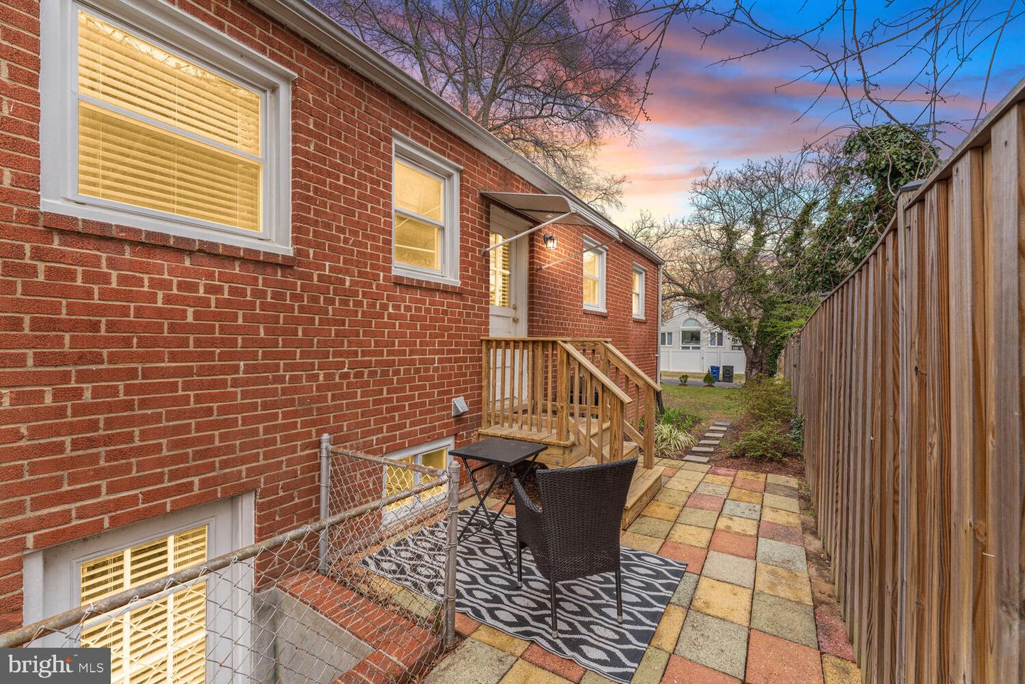 101 S LEXINGTON ST, ARLINGTON, Virginia 22204, 4 Bedrooms Bedrooms, ,2 BathroomsBathrooms,Residential,For sale,101 S LEXINGTON ST,VAAR2061114 MLS # VAAR2061114