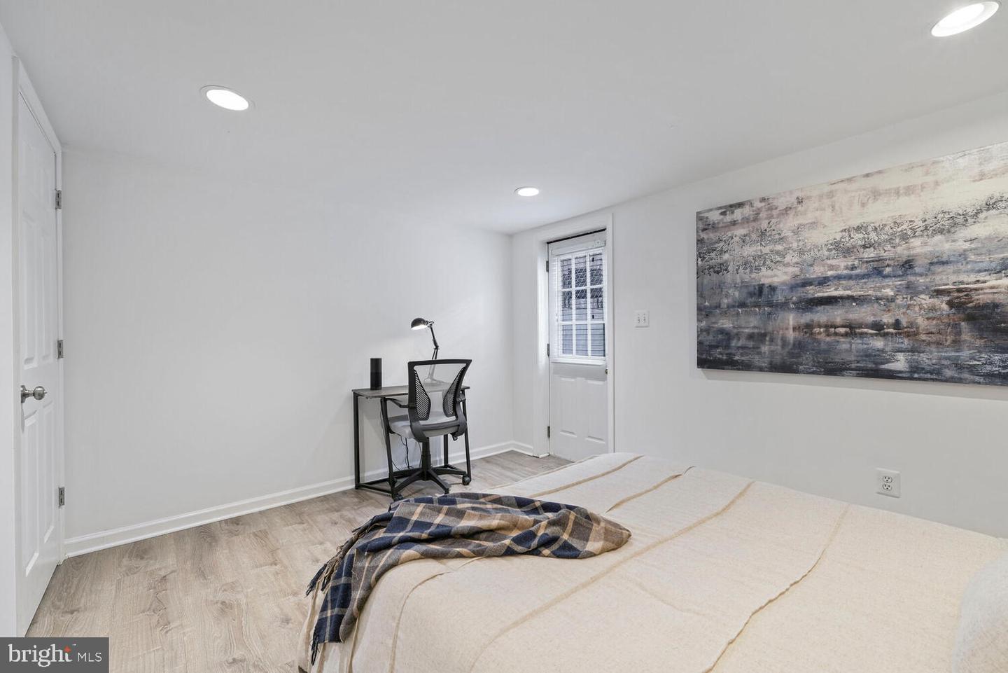 101 S LEXINGTON ST, ARLINGTON, Virginia 22204, 4 Bedrooms Bedrooms, ,2 BathroomsBathrooms,Residential,For sale,101 S LEXINGTON ST,VAAR2061114 MLS # VAAR2061114