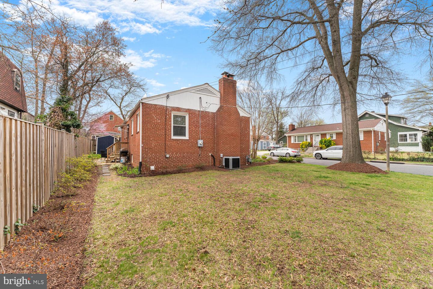 101 S LEXINGTON ST, ARLINGTON, Virginia 22204, 4 Bedrooms Bedrooms, ,2 BathroomsBathrooms,Residential,For sale,101 S LEXINGTON ST,VAAR2061114 MLS # VAAR2061114