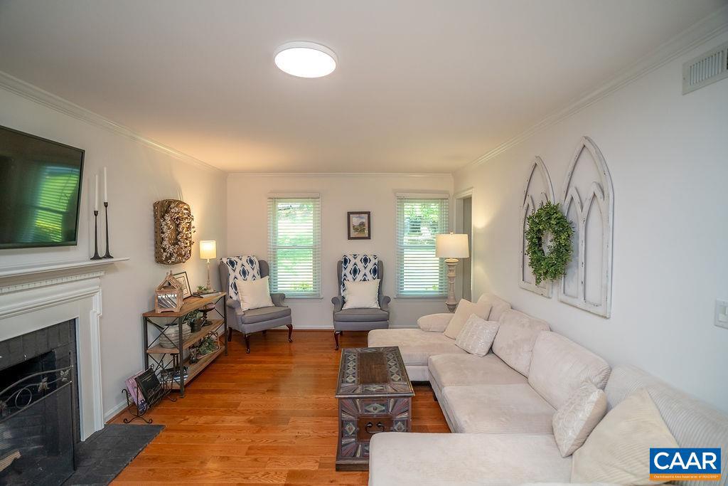 1712 HEARTHGLOW LN, CHARLOTTESVILLE, Virginia 22901, 5 Bedrooms Bedrooms, ,2 BathroomsBathrooms,Residential,For sale,1712 HEARTHGLOW LN,666917 MLS # 666917