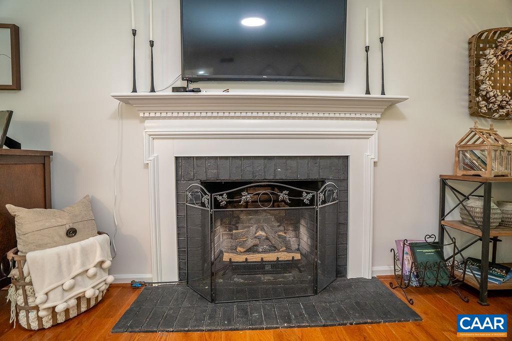 1712 HEARTHGLOW LN, CHARLOTTESVILLE, Virginia 22901, 5 Bedrooms Bedrooms, ,2 BathroomsBathrooms,Residential,For sale,1712 HEARTHGLOW LN,666917 MLS # 666917