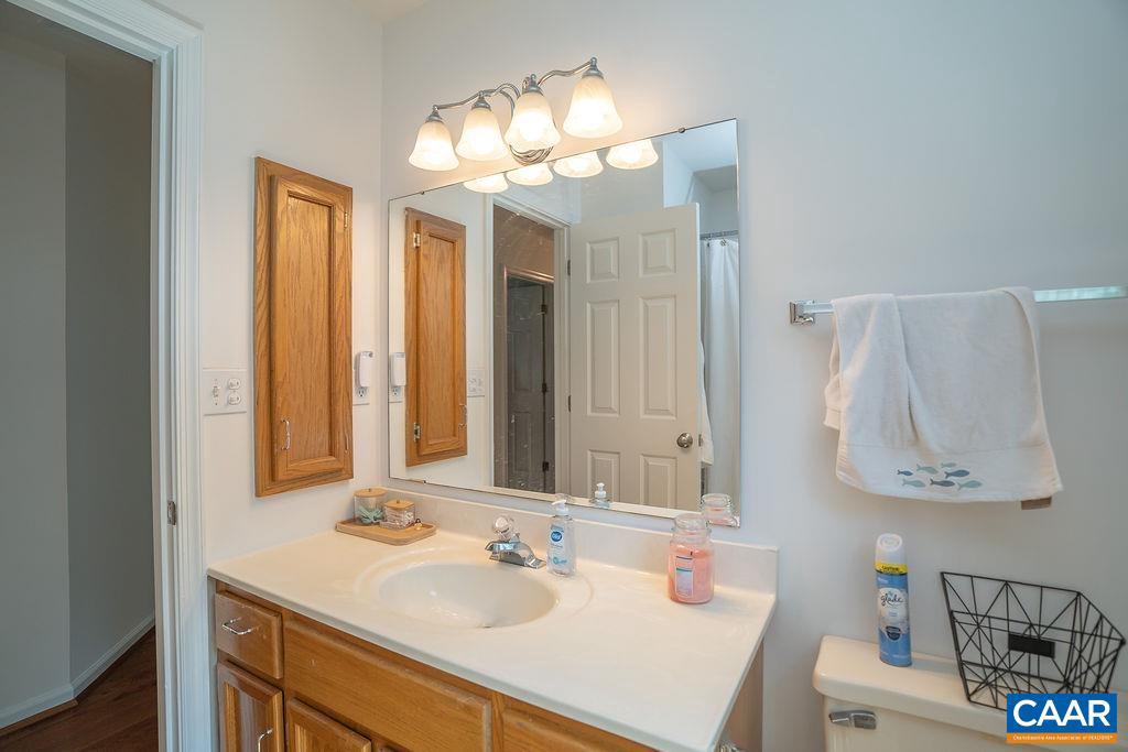 1712 HEARTHGLOW LN, CHARLOTTESVILLE, Virginia 22901, 5 Bedrooms Bedrooms, ,2 BathroomsBathrooms,Residential,For sale,1712 HEARTHGLOW LN,666917 MLS # 666917