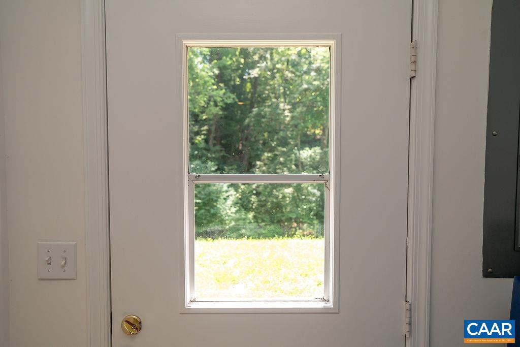 1712 HEARTHGLOW LN, CHARLOTTESVILLE, Virginia 22901, 5 Bedrooms Bedrooms, ,2 BathroomsBathrooms,Residential,For sale,1712 HEARTHGLOW LN,666917 MLS # 666917