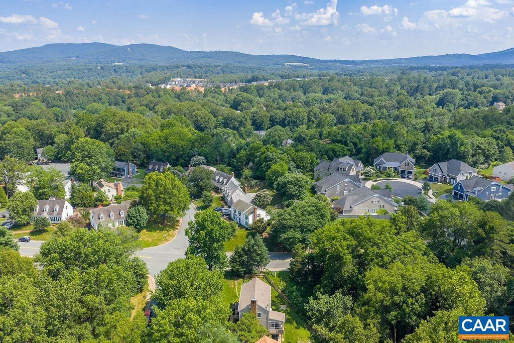 1712 HEARTHGLOW LN, CHARLOTTESVILLE, Virginia 22901, 5 Bedrooms Bedrooms, ,2 BathroomsBathrooms,Residential,For sale,1712 HEARTHGLOW LN,666917 MLS # 666917